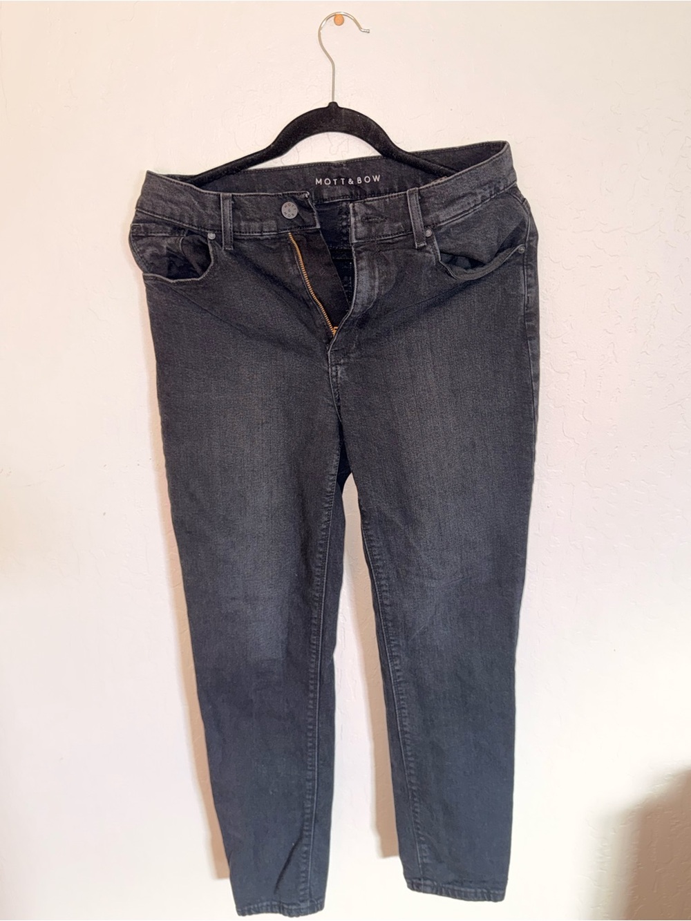 Mott & Bow Mom Jeans Black Wash W29 L28